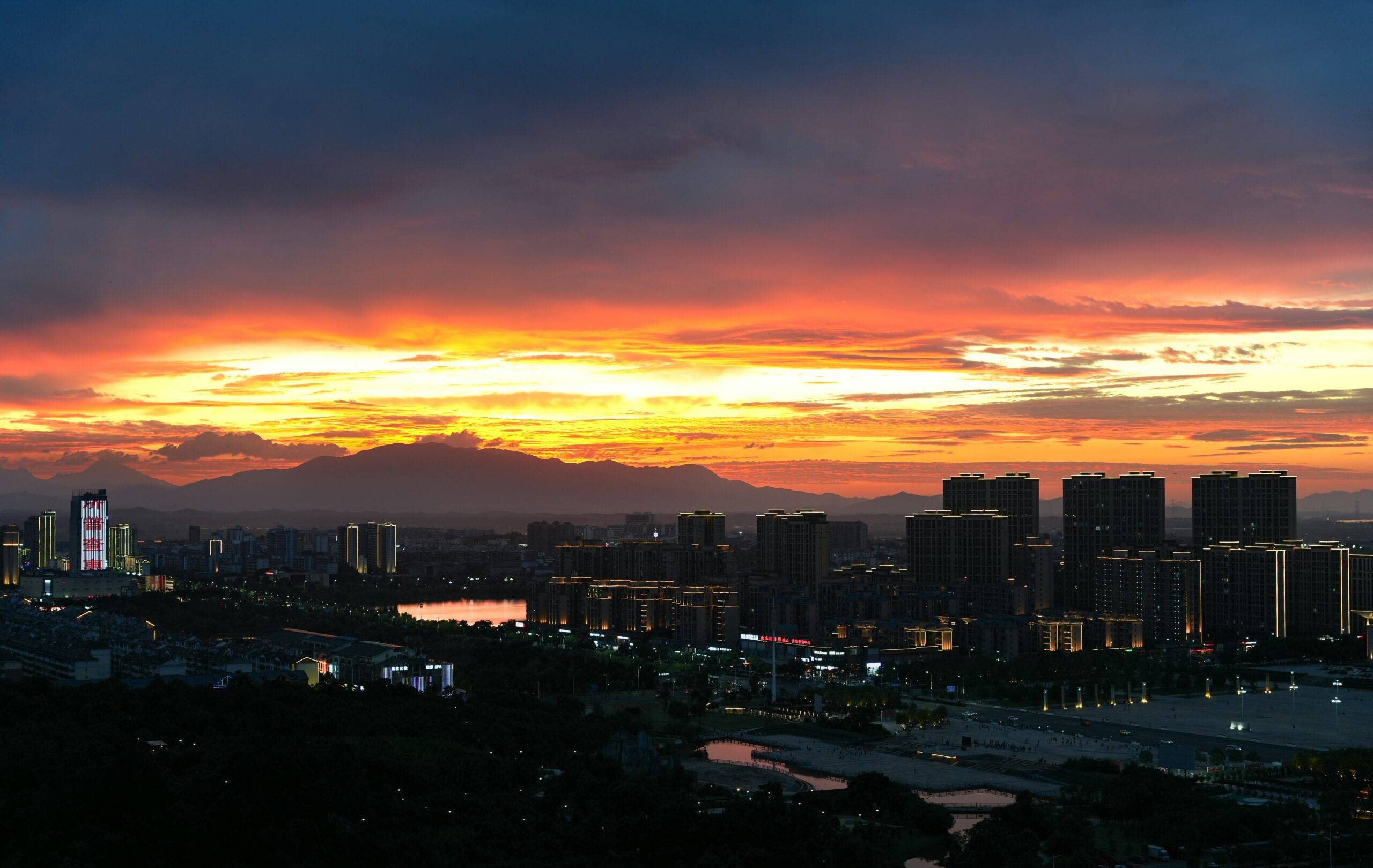 Phoenix AZ skyline — Legacy Careers LLC career coaching and resume writing